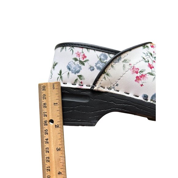 Bjork Women's Sz 42 Professional Linnea Flower Leather Clogs - Picture 10 of 12